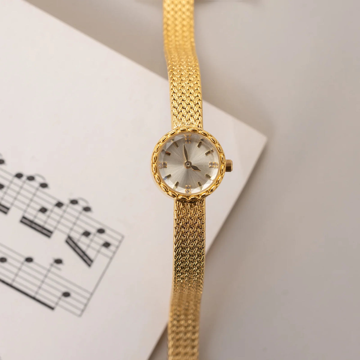 Eloi retro watch