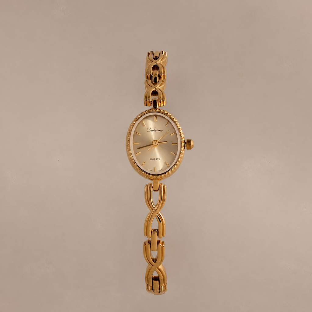 2025 New Women's Bracelet Watch with Artistic Temperament Compact Mini Retro Light Luxury  Watch