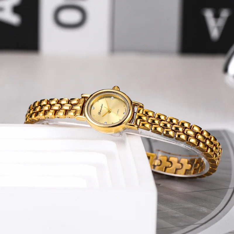 2024 New Steel Belt Bracelet Women's Watch Elliptical Vintage Watch Exquisite Small and Elegant Vintage Gold Watch