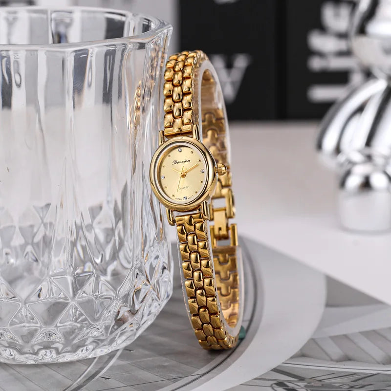 2024 New Steel Belt Bracelet Women's Watch Elliptical Vintage Watch Exquisite Small and Elegant Vintage Gold Watch